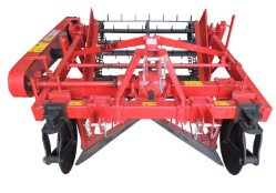 1 Harvesting Tractor Operated Groundnut Digger